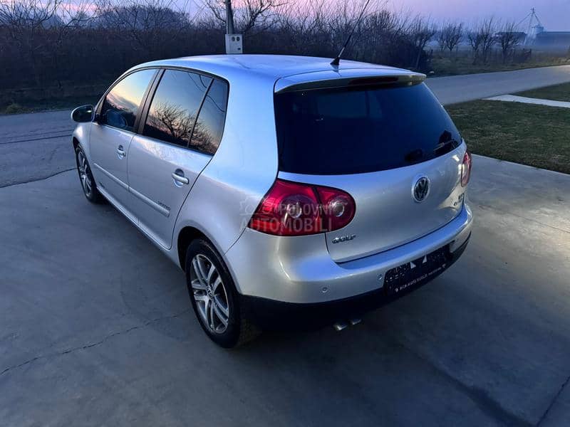 Volkswagen Golf 5 UNITED 4motion