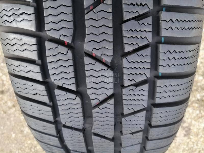 Continental 215/60 R16 Zimska