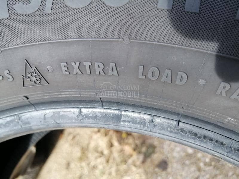 Continental 215/60 R16 Zimska