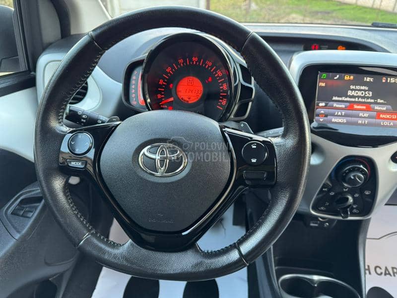 Toyota Aygo 1.0 F1 MATIK CH