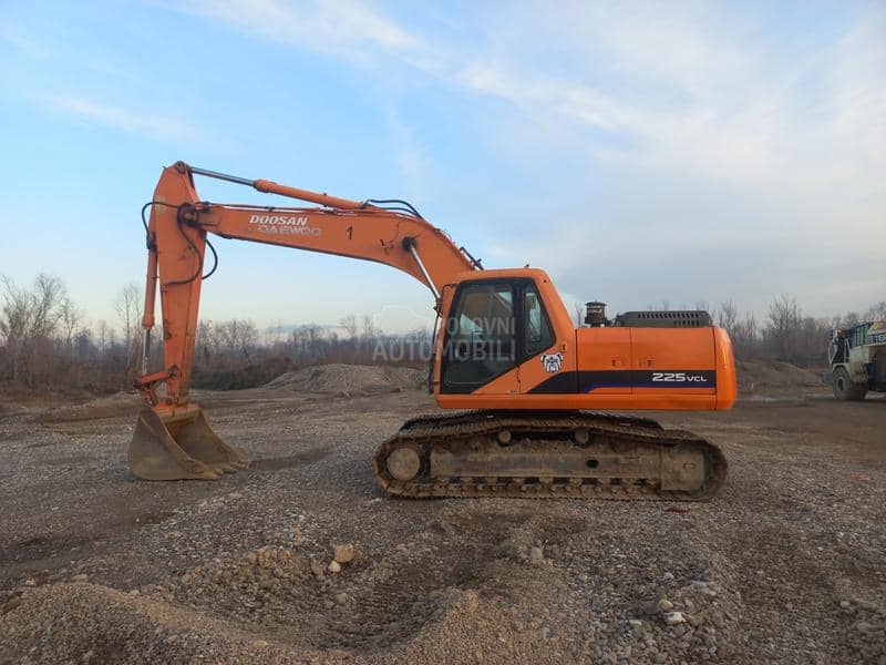 Doosan 225 lc