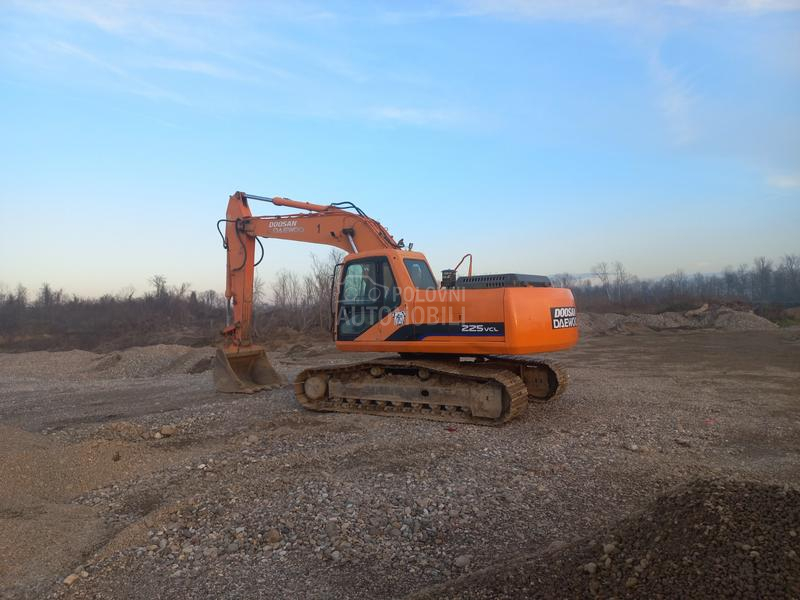 Doosan 225 lc