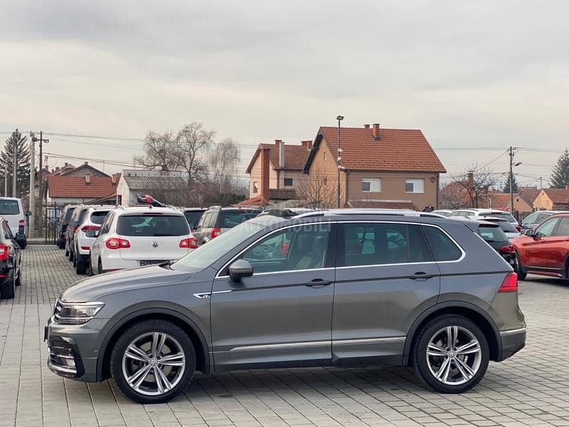 Volkswagen Tiguan R-LINE 4x4 DSG CH