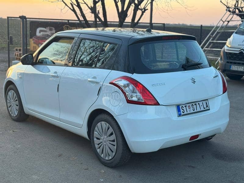 Suzuki Swift 