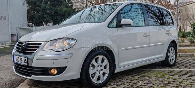 Volkswagen Touran 2.0 TDI  D.S.G.