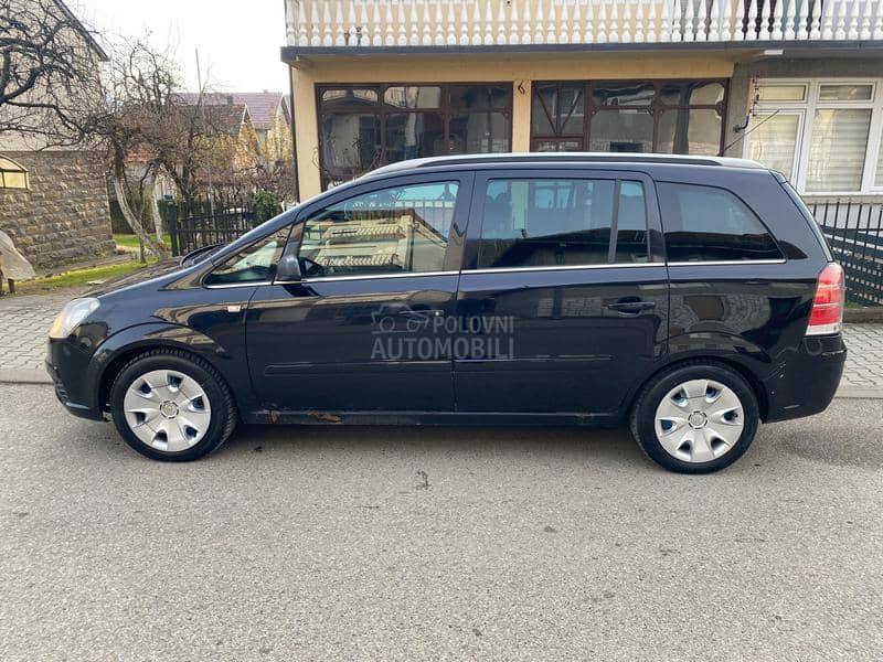 Opel Zafira B    1.9 Cdti