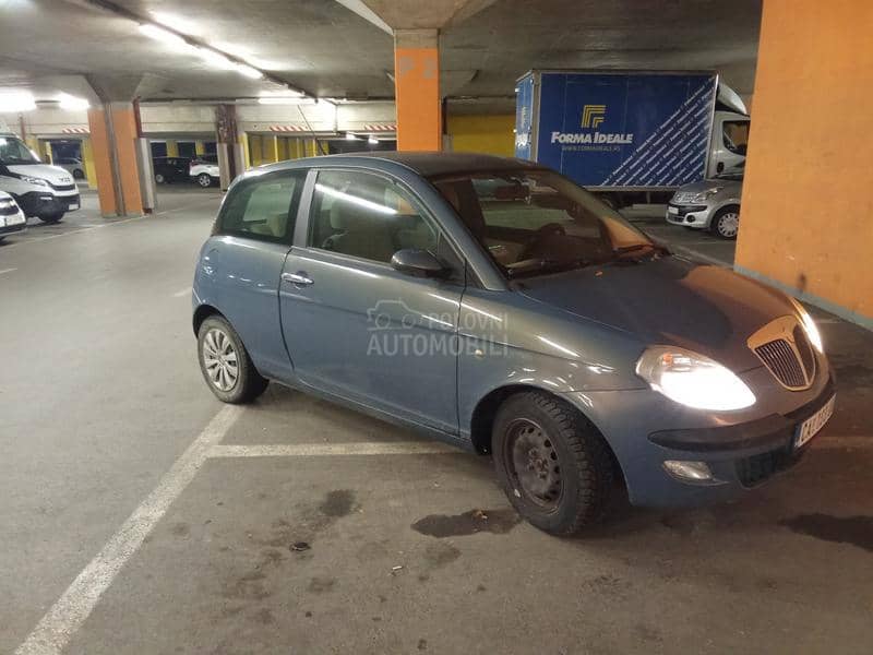 Lancia Ypsilon 