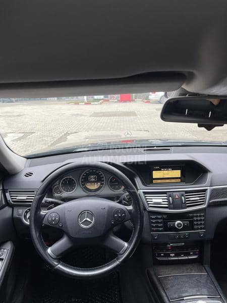 Mercedes Benz E 220 