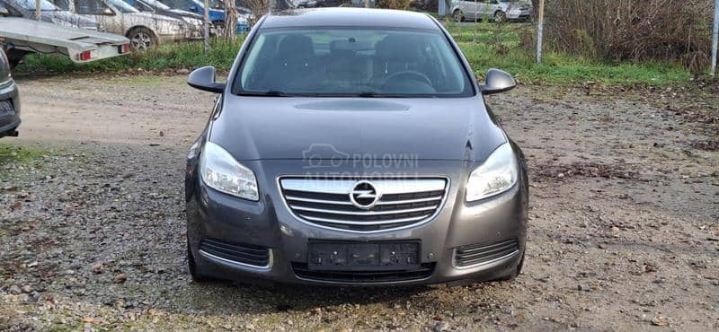 Opel Insignia 1.6 BENC ATMOSVERAC