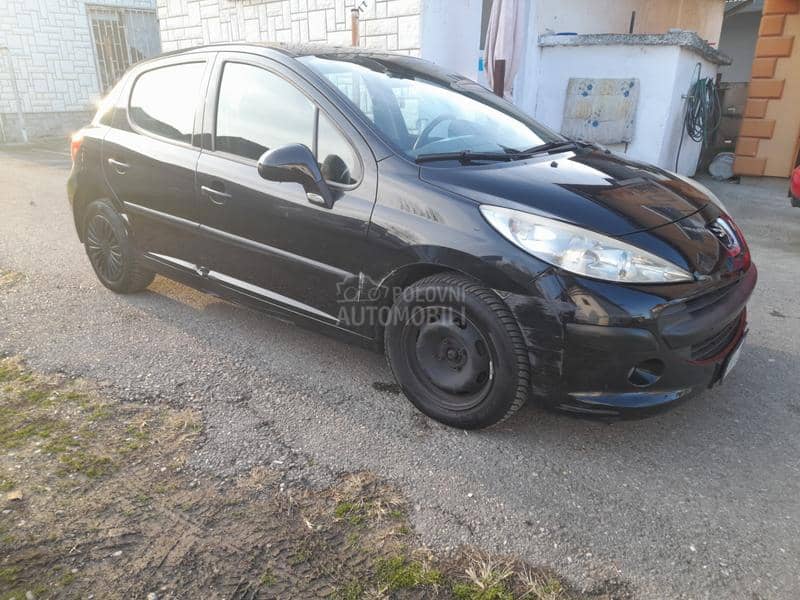 Peugeot 207 1.4