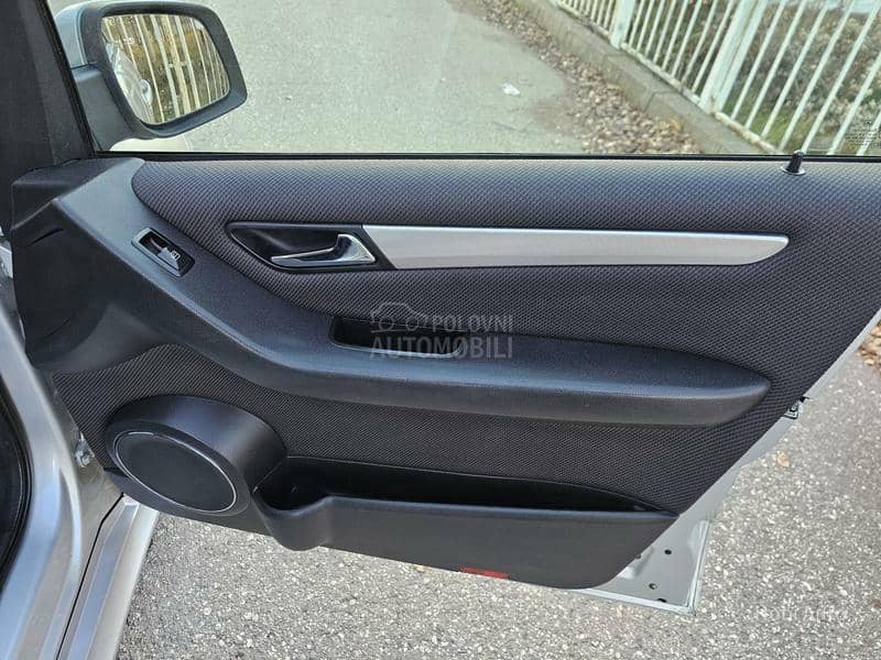 Mercedes Benz B 180 CDI CHROME RESTY