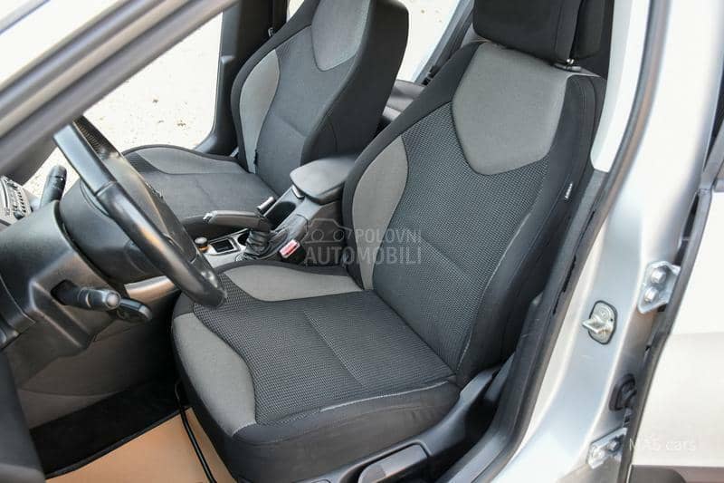 Peugeot 308 1.6 HDI PREMIUM