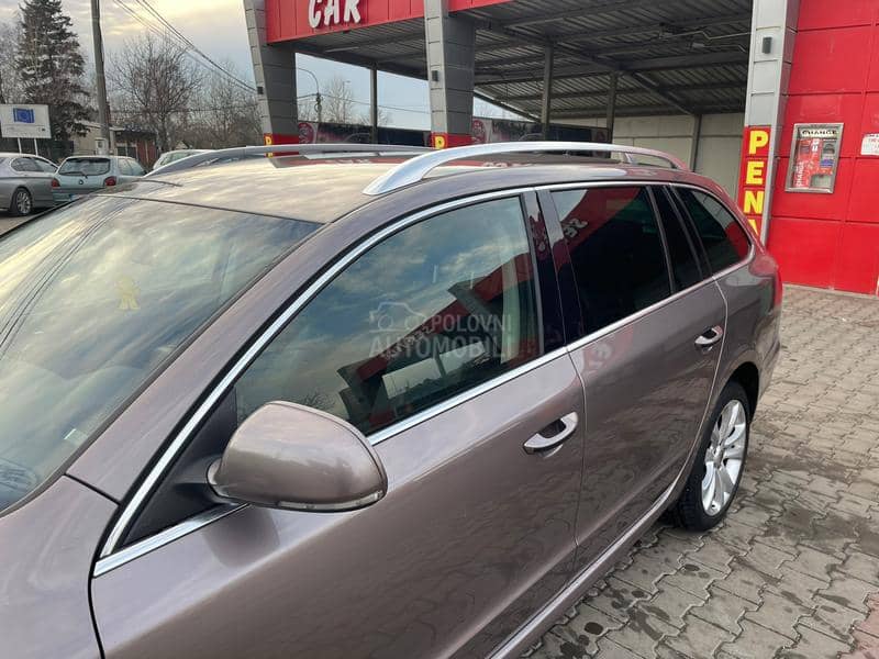 Škoda Superb 2.0tdi t.o.p/l.e.d