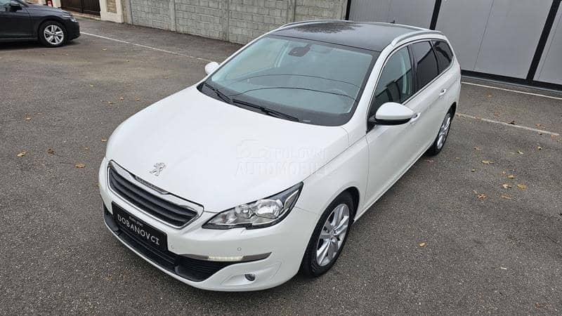 Peugeot 308 1.6 HDI 2xDVD.pano