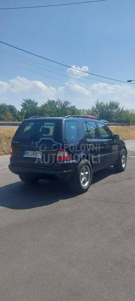 Mercedes Benz ML 270 Manuelni