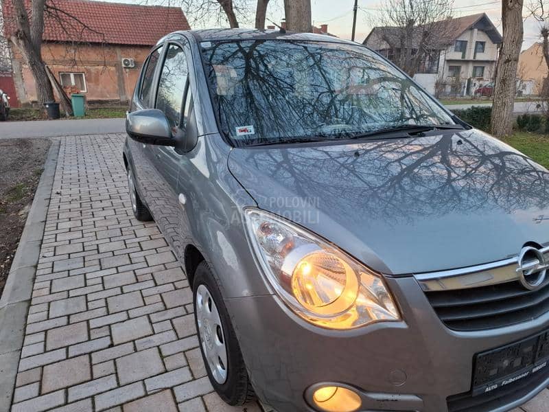 Opel Agila 1.0