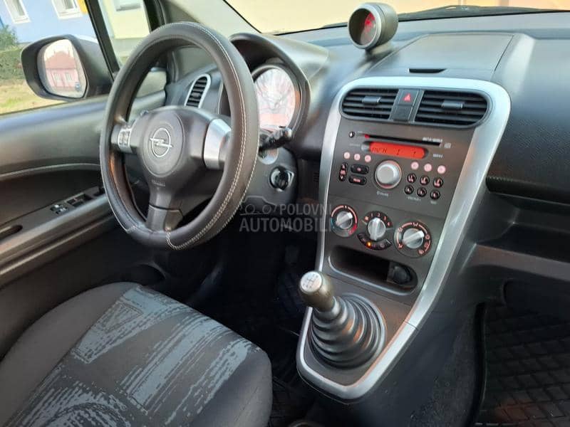 Opel Agila 1.0