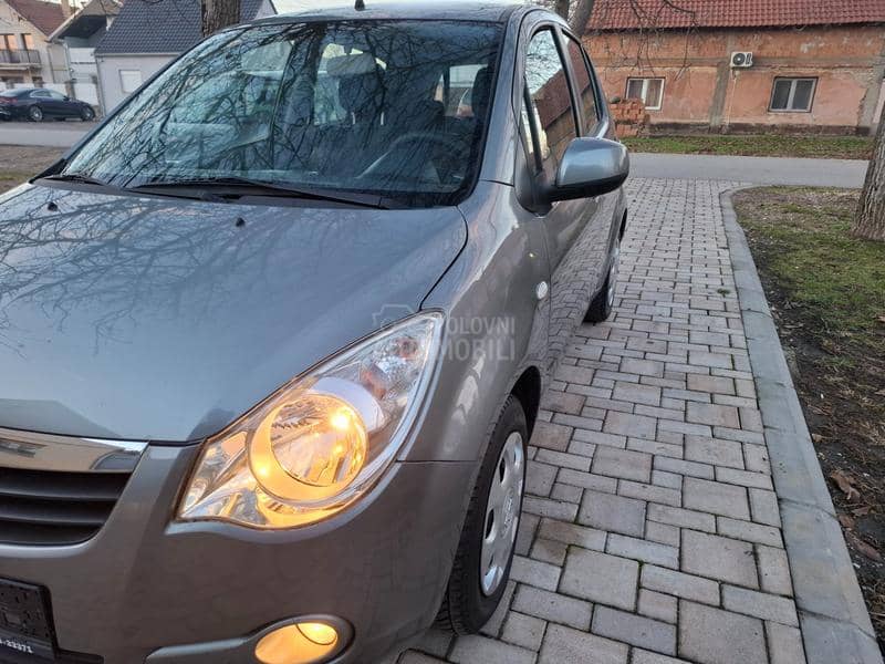 Opel Agila 1.0