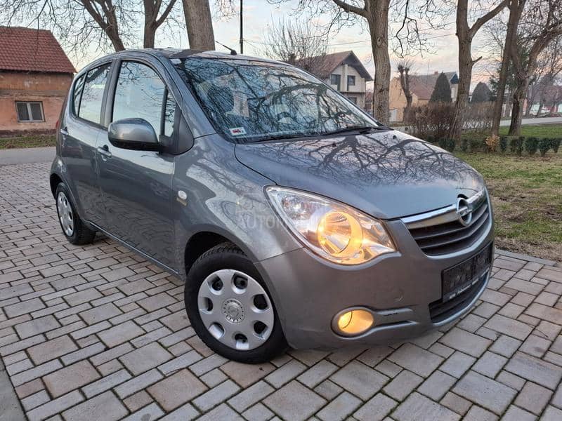 Opel Agila 1.0