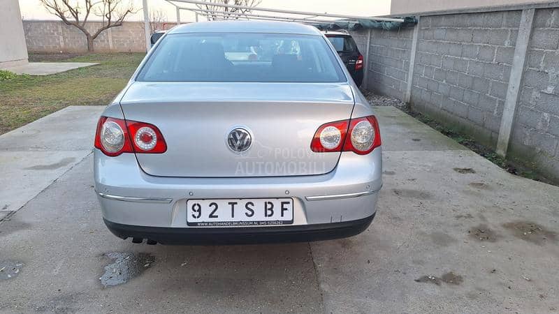 Volkswagen Passat B6 1.9 TDI/HIGLINE