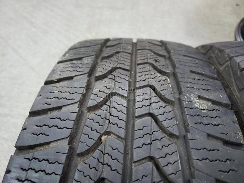 Goodyear 195/60 R16 Zimska