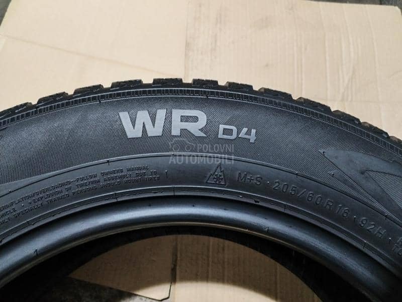 Nokian 205/60 R16 Zimska