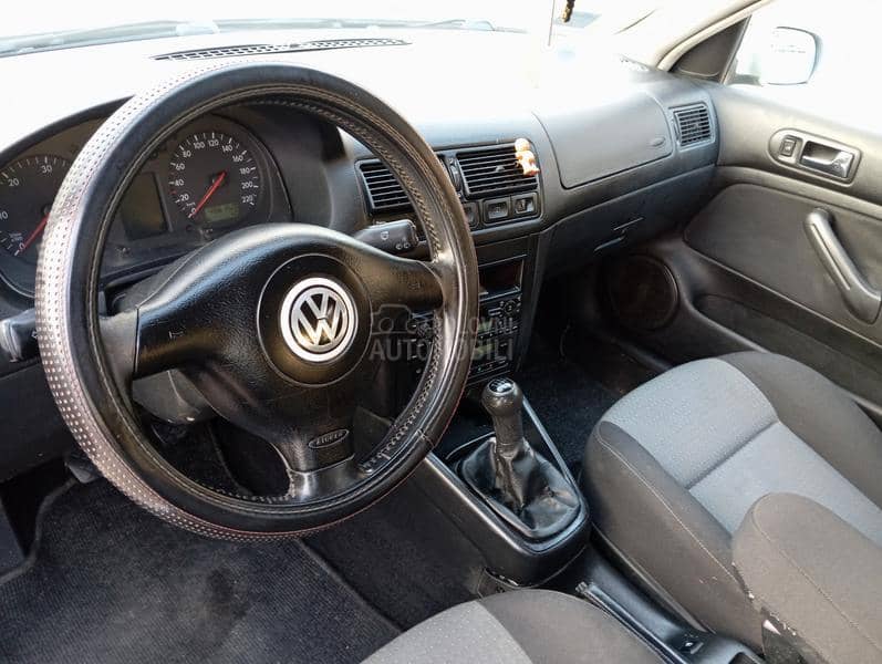 Volkswagen Golf 4 