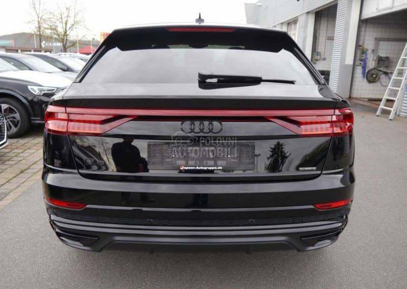 Audi Q8 SLINE/MHYB/PANO