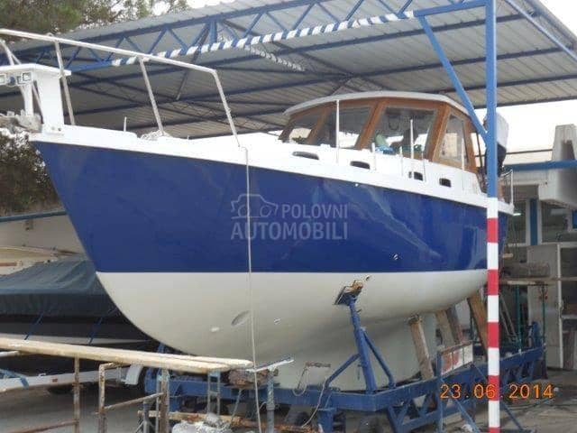 Ferretti Altura 33
