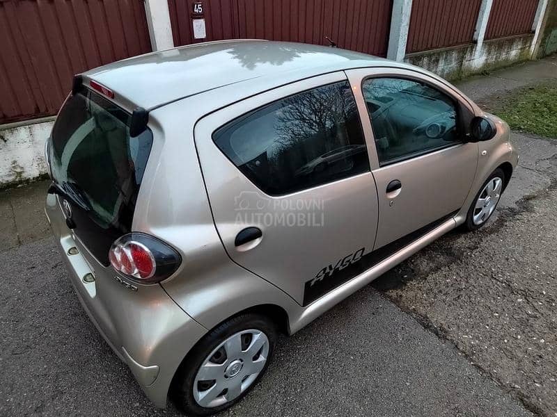 Toyota Aygo 1.0