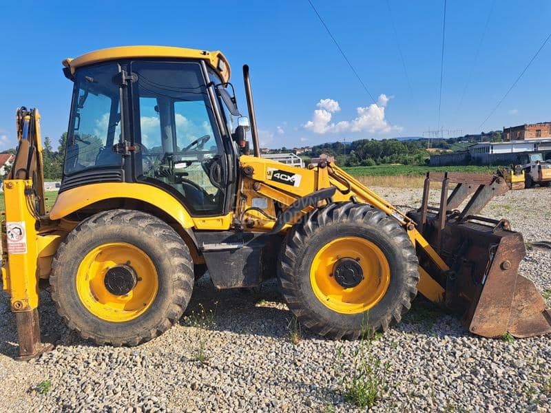 JCB 4CX