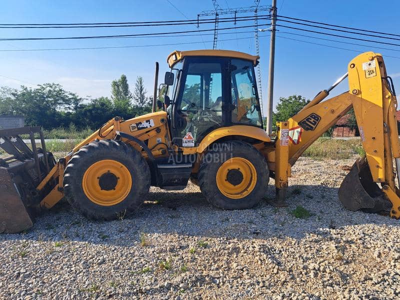 JCB 4CX