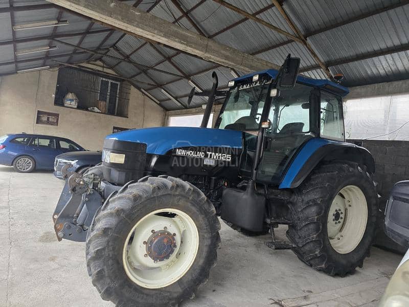 New Holland tm125