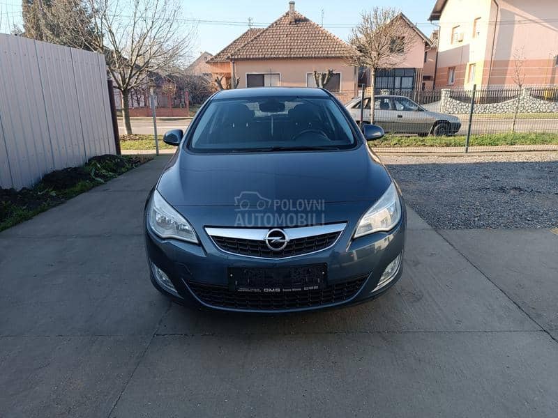 Opel Astra J 1.7 CDTI