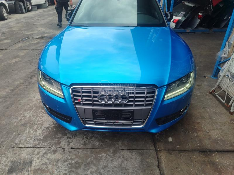 Audi A5 2010. god. -  kompletan auto u delovima