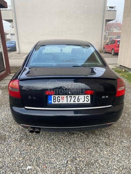 Audi A6 2,4 V6