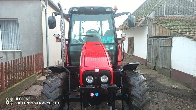 Massey Ferguson 5435