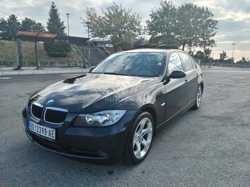 BMW 318 E90