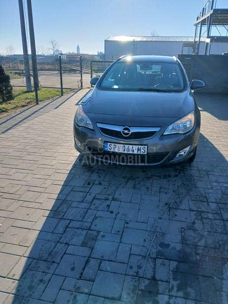 Opel Astra J 2.0cdti sportstourer