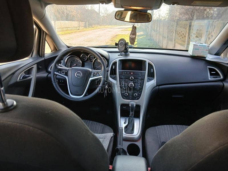 Opel Astra J 2.0cdti sportstourer