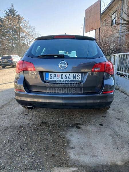 Opel Astra J 2.0cdti sportstourer