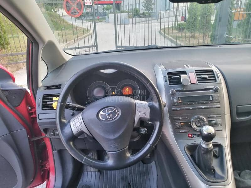 Toyota Auris 2.0