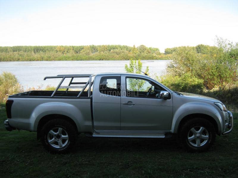 Isuzu D-Max Solar