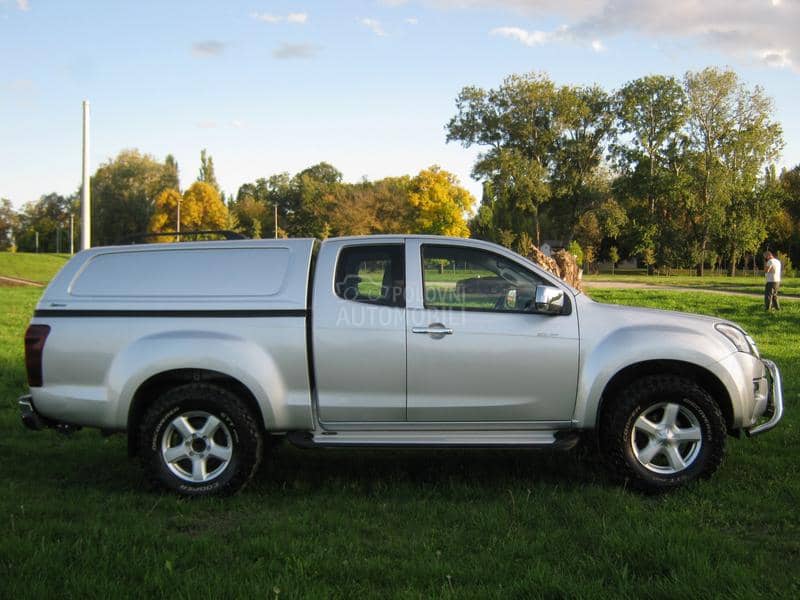 Isuzu D-Max Solar