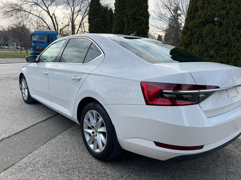 Škoda Superb 2.0/virt/dsg