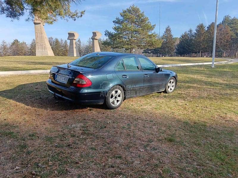 Mercedes Benz E 270 