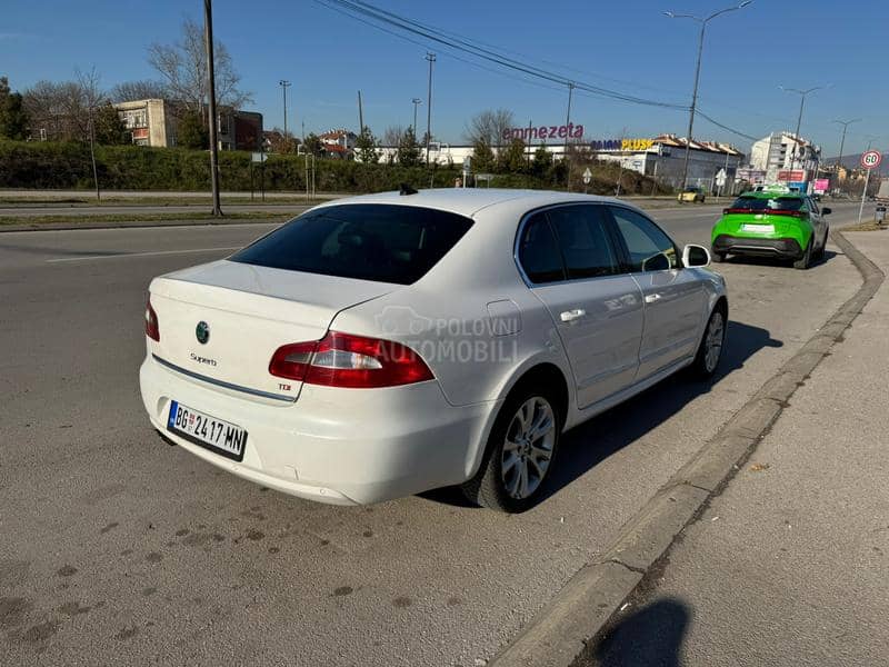 Škoda Superb Elegance