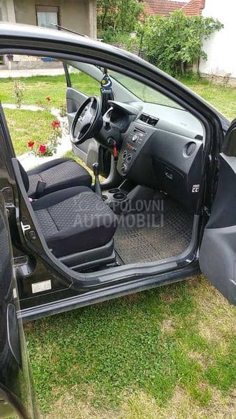 Daihatsu Cuore 1.0