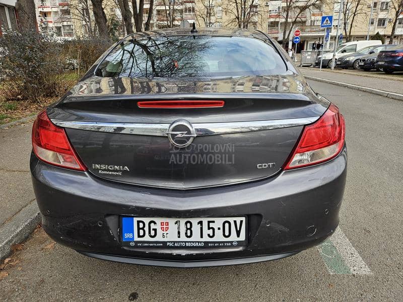 Opel Insignia 2.0 cdti KOMNENOVIĆ