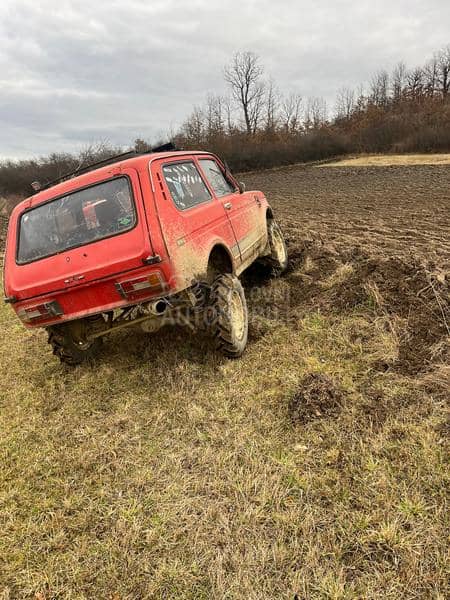 Lada Niva 